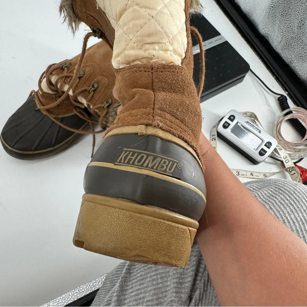 Khombu faux fur winter boots